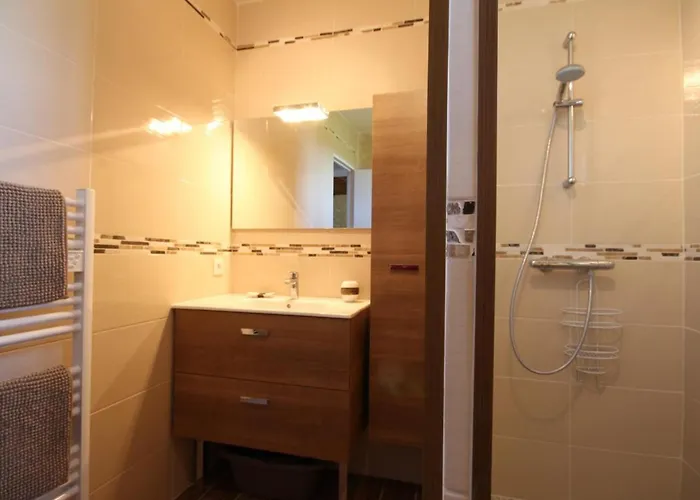 Avec Jardin En Normandie - Fr-1-497-29 * Remalard-en-Perche